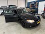 BMW 3-Serie Touring 318i / NETTE AUTO / NAP / RIJDT SCHAKELT GOED