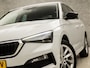 Skoda Scala 1.0 TSI Sportline (APPLE CARPLAY, CLIMATE, STOELVERWARMING, SPORTSTOELEN, KEYLESS, CRUISE, GETINT GLAS, LED KOPLAMPEN, NIEUWE APK, NIEUWSTAAT)