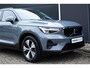 Volvo XC40 B3 Automaat Essential | Elektrische Trekhaak | Parkeersensoren V & A | Parkeercamera | All-season Banden | 18'' Lichtmetalen velgen | Google infotainment | Applecarplay/Android auto | Dealeronderhouden