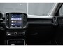 Volvo XC40 B3 Automaat Essential | Elektrische Trekhaak | Parkeersensoren V & A | Parkeercamera | All-season Banden | 18'' Lichtmetalen velgen | Google infotainment | Applecarplay/Android auto | Dealeronderhouden