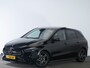 Mercedes-Benz B-klasse AMG-Line 180 136pk | Panorama-dak | Adaptieve Cruise | Wegklapbare trekhaak | Head-up display | 360 graden camera |