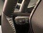 Peugeot 208 1.2 Hybrid 110 e-DCS6 Allure Camera | Navigatie | Carplay | Leder/Stof | Digitaal Dashboard | 16" Lichtmetaal | Climate | Cruise| Apple Carplay/Android Auto|telefoonintegratie premium | Camera | Cruise control