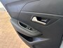 Peugeot 208 1.2 Hybrid 110 e-DCS6 Allure Camera | Navigatie | Carplay | Leder/Stof | Digitaal Dashboard | 16" Lichtmetaal | Climate | Cruise| Apple Carplay/Android Auto|telefoonintegratie premium | Camera | Cruise control