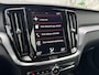Volvo V60 2.0 B3 Momentum Advantage | Cruise Control | Navigatie | Apple CarPlay & Android Auto | Parkeersensoren achter |