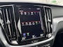 Volvo V60 2.0 B3 Momentum Advantage | Cruise Control | Navigatie | Apple CarPlay & Android Auto | Parkeersensoren achter |