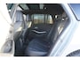 BMW 3-Serie Touring 330e M Sport | M Kuipstoelen | HUD | Stoelverwarming | 19'' lm velgen | Elektrisch verstelbare stoelen incl. geheugen | Panoramisch schuif/kanteldak | Climate Control | Parkeercamera | Apple CarPlay | HiFi | Adaptieve cruise control |