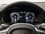 Volvo V60 2.0 B3 Sport 177Pk Automaat (APPLE CARPLAY, GROOT NAVI, CAMERA, TREKHAAK, GETINT GLAS, SPORTSTOELEN, ADAPTIVE CRUISE, PARKEERSENSOREN, NIEUWE APK, NIEUWSTAAT)