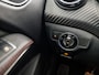 Mercedes-Benz A-klasse 180 AMG Sport Automaat (GROOT NAVI, LEDER/ALCANTARA, DIAMOND GRILL, STOELVERWARMING, SPORTSTOELEN, PARKEERSENSOREN, NIEUWE APK, NIEUWSTAAT)