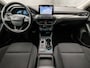 Ford Focus 1.0 EcoBoost Titanium Automaat (APPLE CARPLAY, GROOT NAVI, STUUR/STOELVERWARMING, ADAPTIVE CRUISE, SPORTSTOELEN, CLIMATE, TREKHAAK, GETINT GLAS, CAMERA, NIEUWE APK, NIEUWSTAAT)