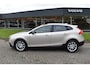 Volvo V40 Cross Country T3 153PK Automaat Nordic+ | Standkachel | Stoelverwarming | 17"LMV | LED