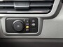 Volkswagen e-Transporter L2H1 Life 64 kWh 136PK | Automaat | Achteruitrijcamera | Parkeernsensoren Voor + Achter | Cruise Control | Lane Assist | Multifunctioneel Stuurwiel | Airco | Apple/Android Carplay | Stoelverwarming | Voorruit Verwarming | Elektrisch Verstelbare Spiegels |