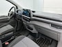 Volkswagen e-Transporter L2H1 Life 64 kWh 136PK | Automaat | Achteruitrijcamera | Parkeernsensoren Voor + Achter | Cruise Control | Lane Assist | Multifunctioneel Stuurwiel | Airco | Apple/Android Carplay | Stoelverwarming | Voorruit Verwarming | Elektrisch Verstelbare Spiegels |