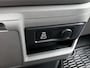 Volkswagen e-Transporter L2H1 Life 64 kWh 136PK | Automaat | Achteruitrijcamera | Parkeernsensoren Voor + Achter | Cruise Control | Lane Assist | Multifunctioneel Stuurwiel | Airco | Apple/Android Carplay | Stoelverwarming | Voorruit Verwarming | Elektrisch Verstelbare Spiegels |