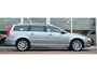 Volvo V70 2.0 T4 Polar+ 2e Eigenaar 100% Dealer onderhouden Leer Xenon Opendak Trekhaak