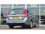 Volvo V70 2.0 T4 Polar+ 2e Eigenaar 100% Dealer onderhouden Leer Xenon Opendak Trekhaak