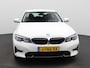 BMW 3-Serie 318i Executive Edition |Trekhaak | Half leer | Parkeersensoren voor | NAV |