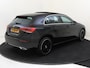Mercedes-Benz A-klasse 250 e Panoramadak / Memory Seat / Parkeercamera / Multispaakvelgen / Sfeerverlichting / Elektrische Spiegels /