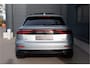 Audi Q8 55 TFSI e Quattro S-Line 394PK NL AUTO | ACC | 360 Cam | Massage + Ventilatie + | Softclose | Carbon | Stoel & Bankverwarming | Lane & Side Assist | Pano | Park Assist | B&O | Head Up | 23"| Matrix | E.TH 3500KG | BTW | Luchtvering | Vierwielbesturing | N.P €140.975,- | Apple & Android Carplay | Fabrieksgarantie.