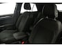 Volkswagen T-Roc R-Line Edition 1.5 TSI 150pk DSG Automaat Trekhaak, Adaptive crusie control, Achteruitrijcamera, LED koplampen, Navigatie, Stoelverwarming, Parkeersensoren