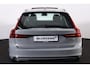 Volvo V90 T8 Recharge AWD Ultra Dark - Panorama/schuifdak - IntelliSafe Assist & Surround - 360º Camera - Harman/Kardon audio - Adaptieve LED koplampen - Verwarmde voorstoelen, stuur & achterbank - Parkeersensoren voor & achter - Elektr. bedienb. voorstoelen met geheugen - Head up display - Elektr. inklapbare trekhaak - 19' LMV