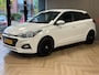 Hyundai i20 1.2 HP i-Motion Premium NAVIGATIE CARPLAY AIRCO BLACK EDITION