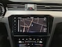 Volkswagen Passat 1.5 TSI 150pk DSG R-Line Business + Leder Virtual Cockpit Camera Stoelverwarming Trekhaak