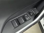 Toyota RAV4 2.5 Hybrid Bi-Tone | JBL | Dodehoek detectie | Rondomzicht camera | Apple Carplay / Android Auto | Stoelverwarming | Navigatie