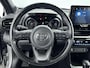 Toyota Yaris Cross 1.5 Hybrid Dynamic | Dodehoek detectie | Stoelverwarming | Navigatie | Parkeersensoren voor/achter | Apple Carplay / Android Auto | 17 inch