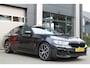 BMW 5-Serie 520i Business Edition Plus M-Sport - Schuif kanteldak - Laserlight - 19 inch Goed onderhouden