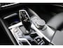 BMW 5-Serie 520i Business Edition Plus M-Sport - Schuif kanteldak - Laserlight - 19 inch Goed onderhouden