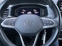 Volkswagen T-Roc 1.5 TSI Life Business Trekhaak & Virtual Cockpit, App Connect