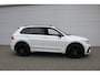 Volkswagen Tiguan 1.4 TSI eHybrid R-Line Black Style 245PK (Panoramadak Leder/Memory HeadUp Carplay Keyless ACC IQ-Light Trekhaak 20InchLMV PrivacyGlass Pdc V+A)