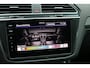 Volkswagen Tiguan 1.4 TSI eHybrid R-Line Black Style 245PK (Panoramadak Leder/Memory HeadUp Carplay Keyless ACC IQ-Light Trekhaak 20InchLMV PrivacyGlass Pdc V+A)