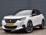 Peugeot 2008 1.2 PureTech GT-Line 130 PK | Navigatie | Camera | 3-D Dashboard | Parelmoer Lak | Two Tone | Keyless Entry | Dode Hoekbewaking |