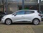 Renault Clio TCe 90 Intens / DEALER ONDERHOUDEN / NAVI / LED / PRIV GLASS / PDC A / BLUETOOTH / CRUISE / CLIMATE / STOEL VERW. / DAB / KEYLESS / 16'' LMV