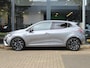 Renault Clio 1.6 E-Tech Full Hybrid 145 esprit Alpine AUTOMAAT / PACK CITY PREMIUM / 9,3'' NAVI / 10.25'' DASHBOARD / ADAPT. CRUISE / CAMERA / PDC / CLIMATE / APPLE CARPLAY / ANDROID AUTO / PRIVACY GLASS / DAB+ / 17'' LMV