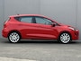 Ford Fiesta 1.0 EcoBoost Titanium / Stoel- & Stuurverwarming / Voorruitverwarming / Parkeersensoren Achter / Apple Carplay/Android Auto / Climate Control / Cruise Control /
