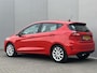 Ford Fiesta 1.0 EcoBoost Titanium / Stoel- & Stuurverwarming / Voorruitverwarming / Parkeersensoren Achter / Apple Carplay/Android Auto / Climate Control / Cruise Control /