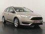 Ford Focus Wagon 1.0 Trend - Navigatie - Airconditioning - Trekhaak