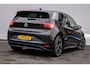 Volkswagen ID.3 First Plus 58 kWh Trekhaak/ Camera/ Stoel-stuurverwarming/ Full led/ Navigatie/ Carplay/ 19" Lmv