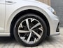 Volkswagen Polo 1.0 TSI R-line | Half leer | Sportstoelen | Airconditioning | Adaptieve cruise control | Trekhaak | Getint glas | Apple CarPlay | Zwarte hemelbekleding | Cameleon voorraam