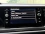 Volkswagen Polo 1.0 TSI R-line | Half leer | Sportstoelen | Airconditioning | Adaptieve cruise control | Trekhaak | Getint glas | Apple CarPlay | Zwarte hemelbekleding | Cameleon voorraam