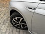 Volkswagen Polo 1.0 TSI R-line | Half leer | Sportstoelen | Airconditioning | Adaptieve cruise control | Trekhaak | Getint glas | Apple CarPlay | Zwarte hemelbekleding | Cameleon voorraam