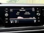 Volkswagen Polo 1.0 TSI R-line | Half leer | Sportstoelen | Airconditioning | Adaptieve cruise control | Trekhaak | Getint glas | Apple CarPlay | Zwarte hemelbekleding | Cameleon voorraam
