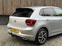 Volkswagen Polo 1.0 TSI R-line | Half leer | Sportstoelen | Airconditioning | Adaptieve cruise control | Trekhaak | Getint glas | Apple CarPlay | Zwarte hemelbekleding | Cameleon voorraam