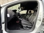 Volkswagen Polo 1.0 TSI R-line | Half leer | Sportstoelen | Airconditioning | Adaptieve cruise control | Trekhaak | Getint glas | Apple CarPlay | Zwarte hemelbekleding | Cameleon voorraam