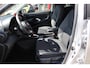 Toyota Yaris 1.5 Hybrid Business Plus STOELVERW BLIND-SPOT PARK-SENSOREN AD-CRUISE 16"LMV CAMERA APPLE/ANDROID KEYLESS