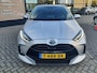 Toyota Yaris 1.5 Hybrid Business Plus STOELVERW BLIND-SPOT PARK-SENSOREN AD-CRUISE 16"LMV CAMERA APPLE/ANDROID KEYLESS