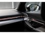 BMW 5-Serie 550e xDrive | M-Pakket | Comfortstoelen + Memory | Adaptief Onderstel | Comfort-Pakket | Panoramadak | Driving Assistant Professional | Shadow Line | Adaptieve LED Verlichting | DAB | Bowers & Wilkins Surround |
