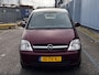 Opel Meriva 1.6-16V Maxx Cool Inruilauto’s tegen vaste prijzen. Voor meer info: 0638140850 Bij de verkoop van gebruikte voertuigen door CD-Cars wordt geen standaard garantie verstrekt. De koper aanvaardt het voertuig in de staat waarin het zich bevindt op het moment van aankoop